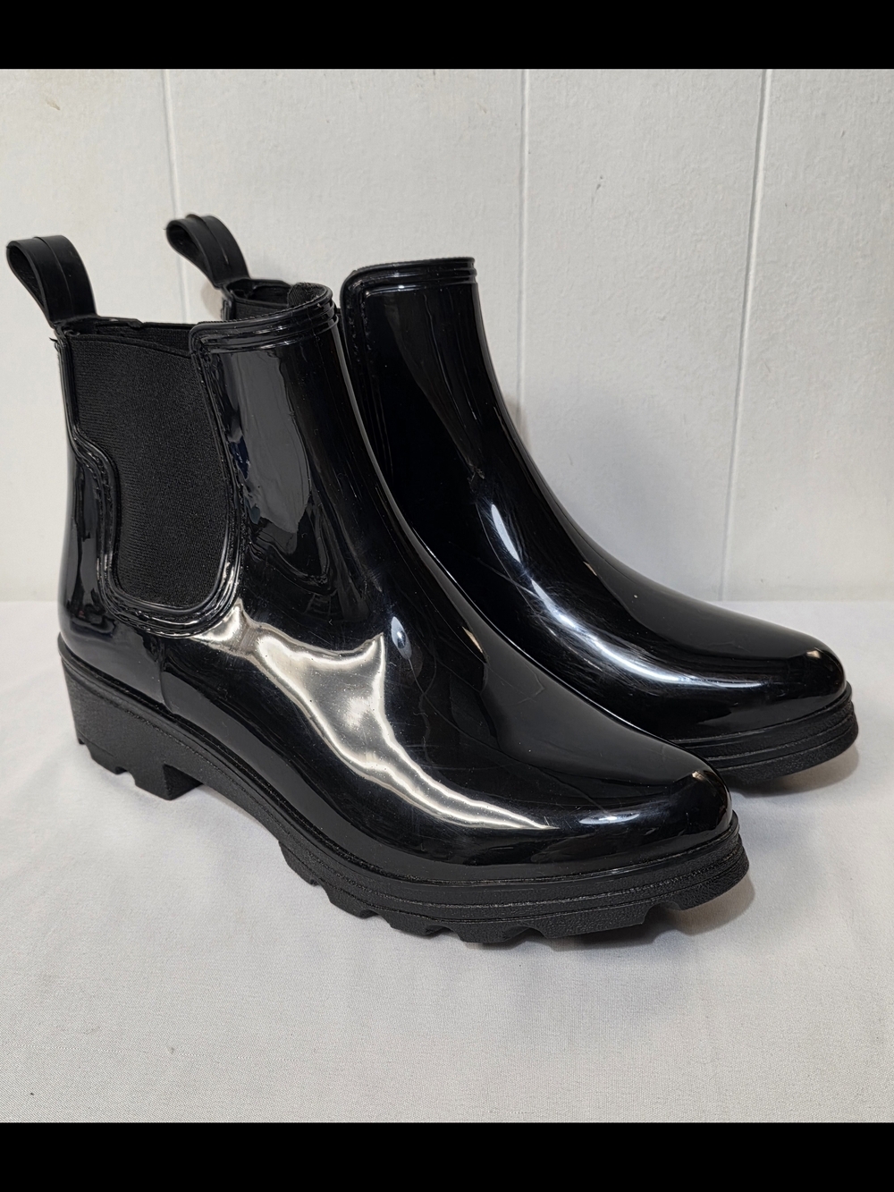 Capelli of New York Glossy Black Chelsea Rain Boots Womens Size 11